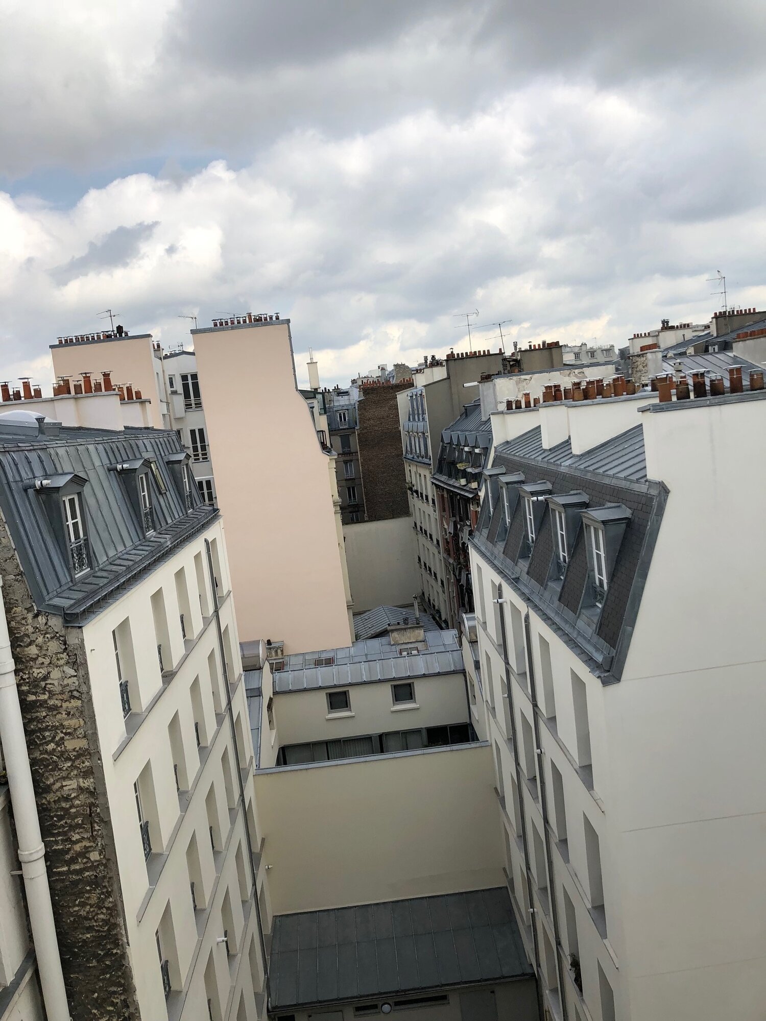 Vente Studio 14m² Rue du Chemin Vert PARIS (75011) 139 900 € FAI Vente Studio 14m² Rue du Chemin Vert PARIS (75011) 139 900 € FAI